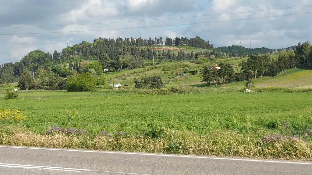 Il Nido Lägenhet Pontedera Exteriör bild